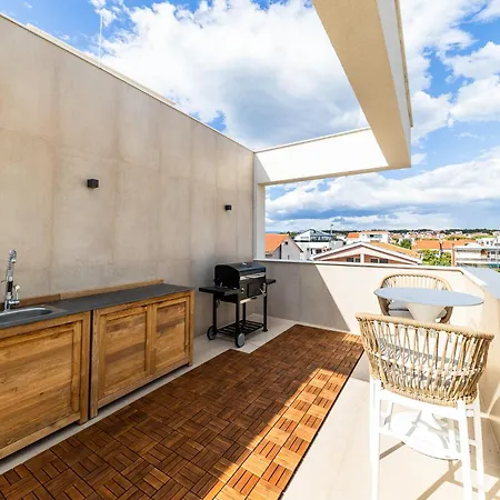 Aura Maris By Belmont Realty Apartmán