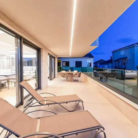 Aura Maris By Belmont Realty * Zadar