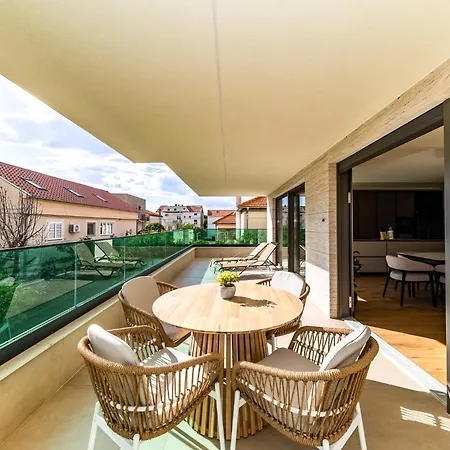 Aura Maris By Belmont Realty Apartmán *