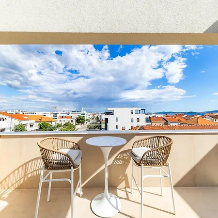 Aura Maris By Belmont Realty Apartmán *