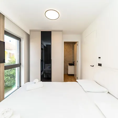아파트 Aura Maris By Belmont Realty *